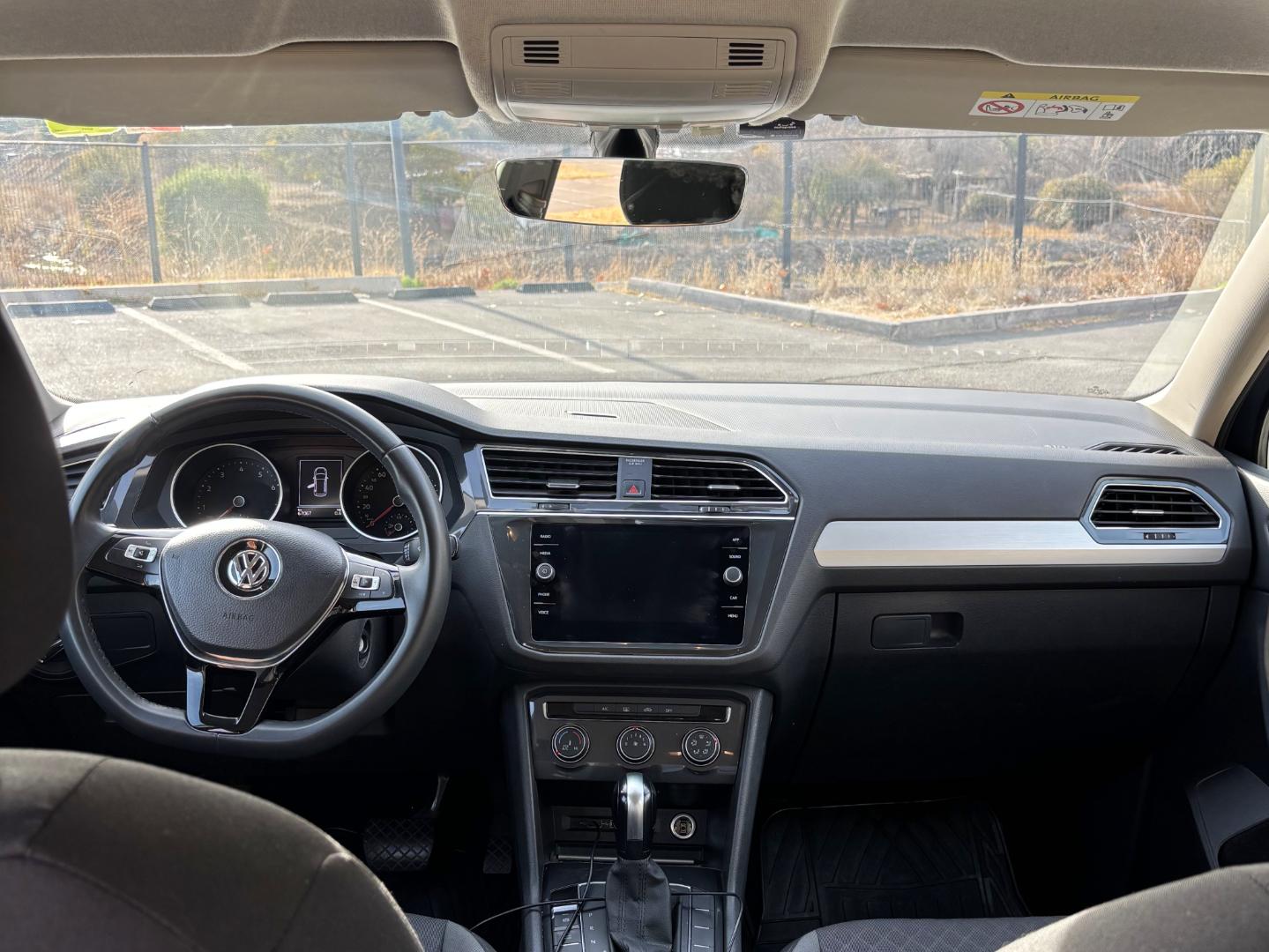 Volkswagen Tiguan — foto 10 de 11