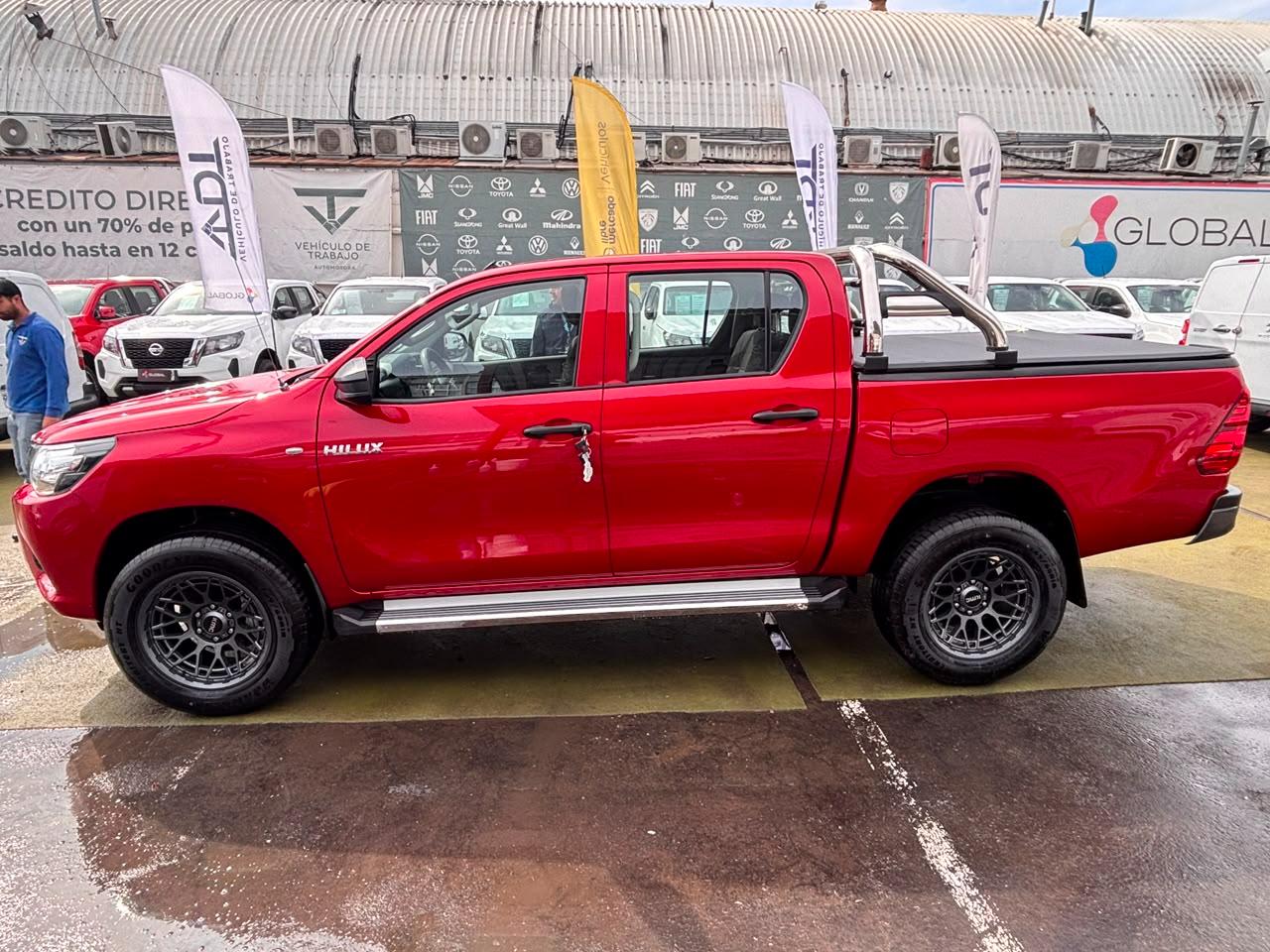 Toyota Hilux — foto 5 de 8