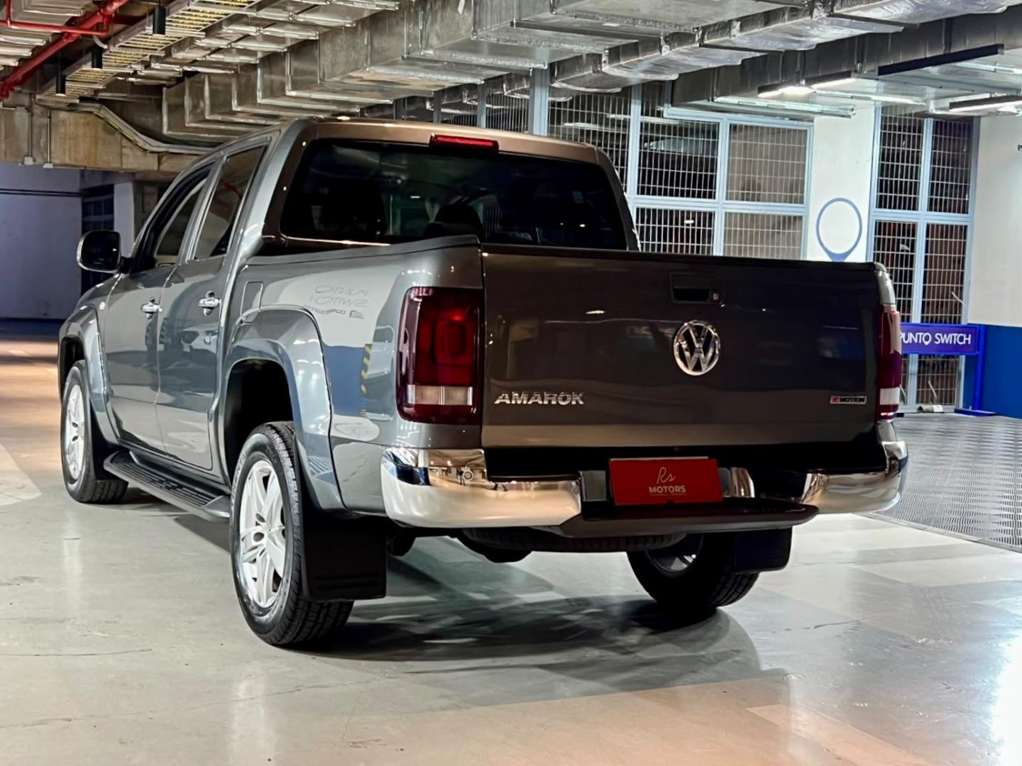 Volkswagen Amarok — foto 6 de 20