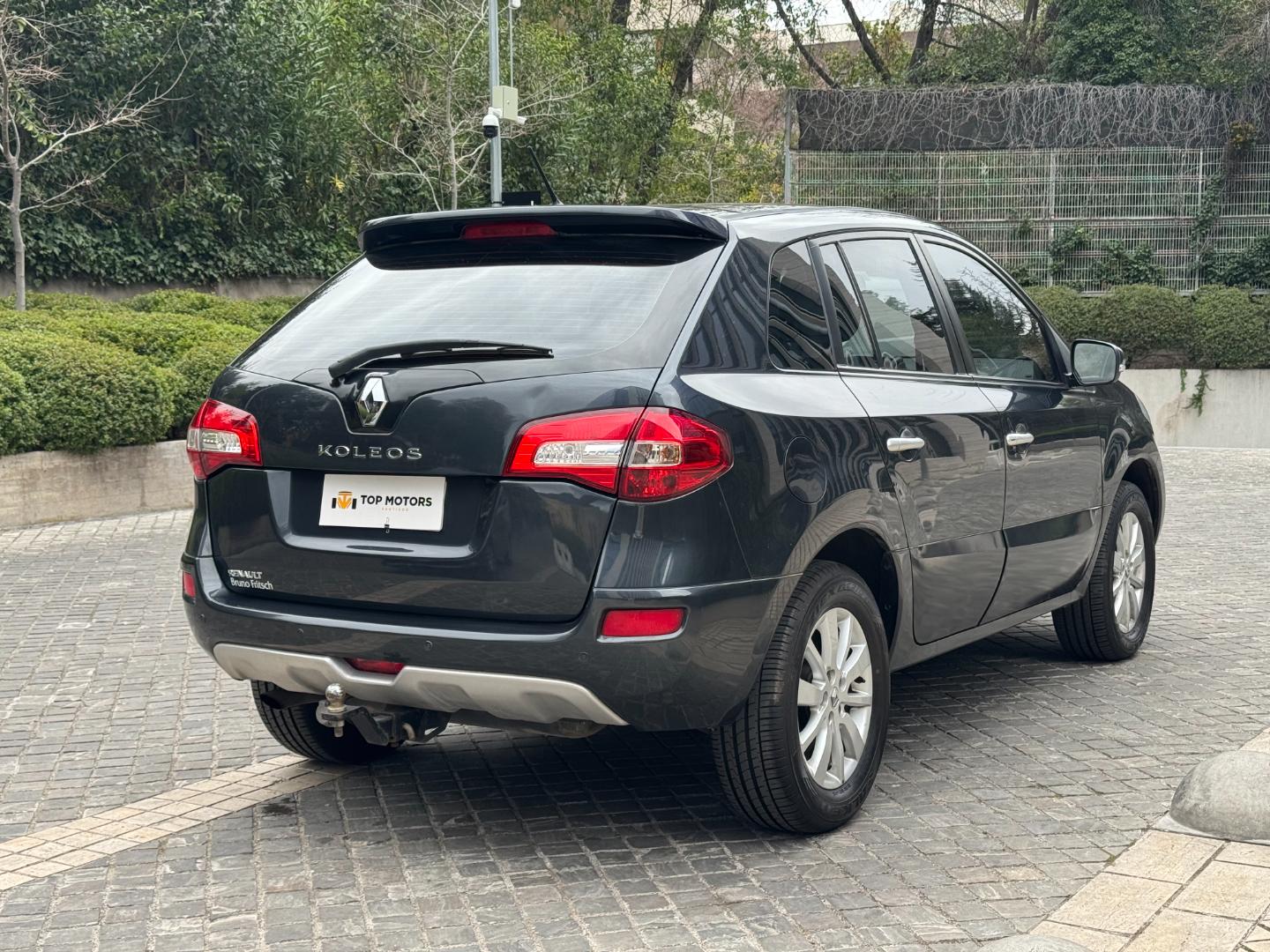 Renault Koleos — foto 4 de 19