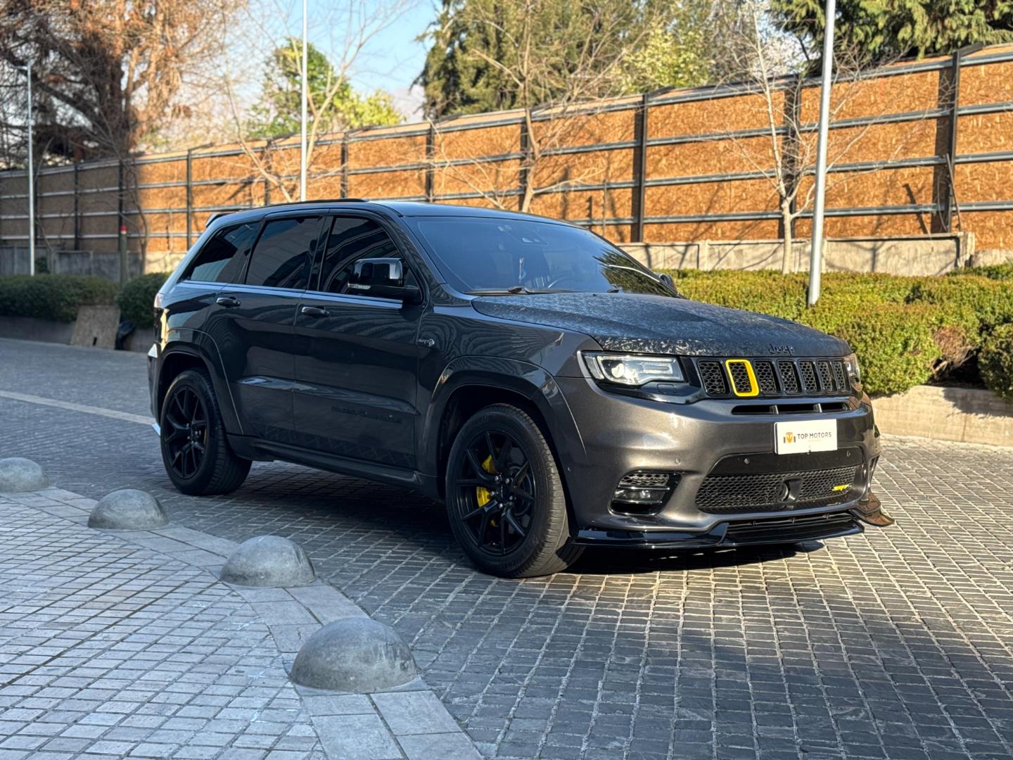 Jeep Grand Cherokee Srt🇺🇸 — foto 3 de 17