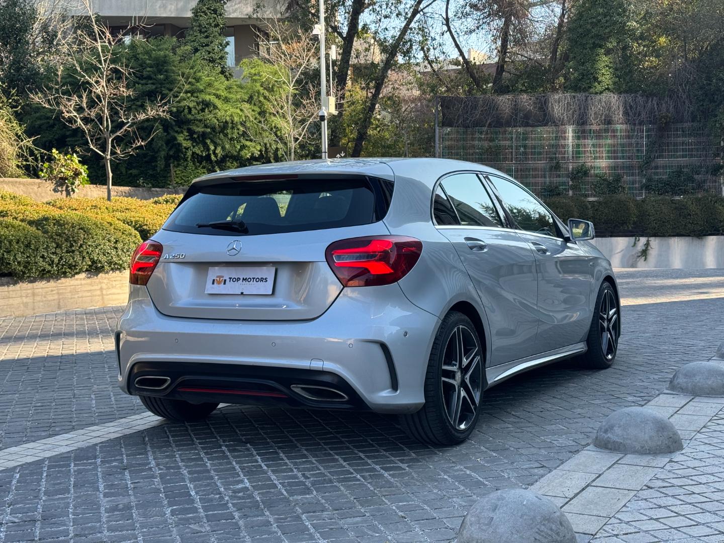 Mercedes-Benz A250 — foto 4 de 19