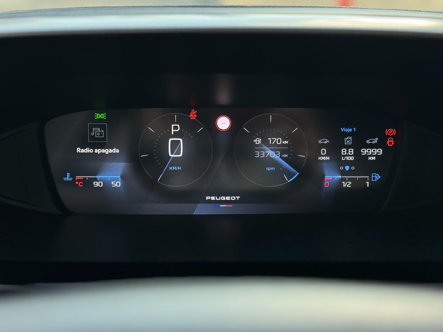 Peugeot 308 — foto 11 de 18
