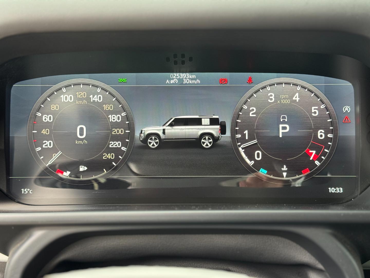 Land Rover Defender — foto 11 de 19