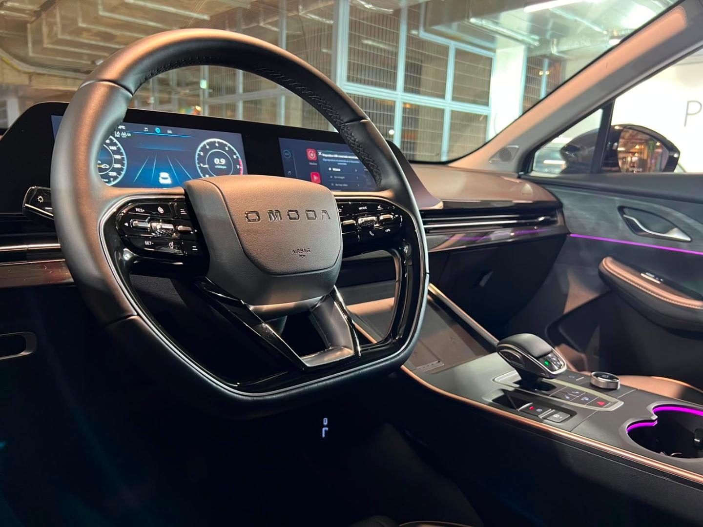 Omoda C5 — foto 9 de 23