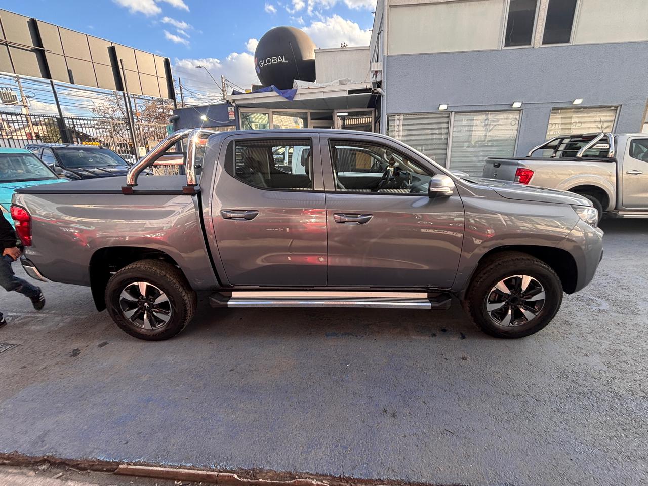 Peugeot Landtrek — foto 5 de 8