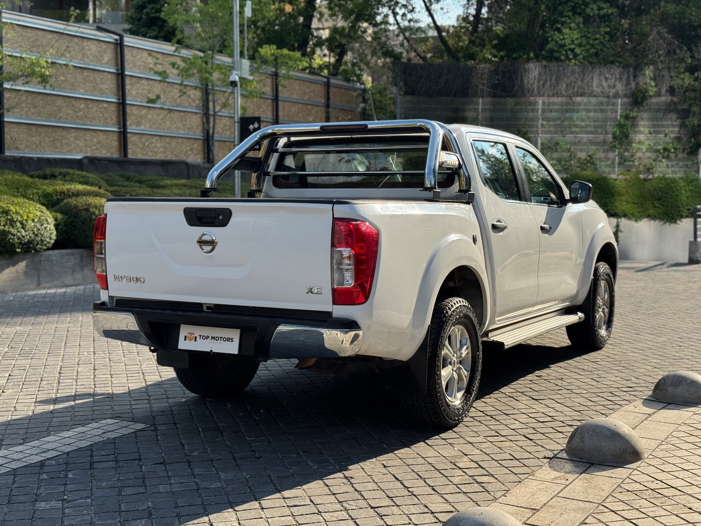 Nissan Np300 — foto 4 de 18