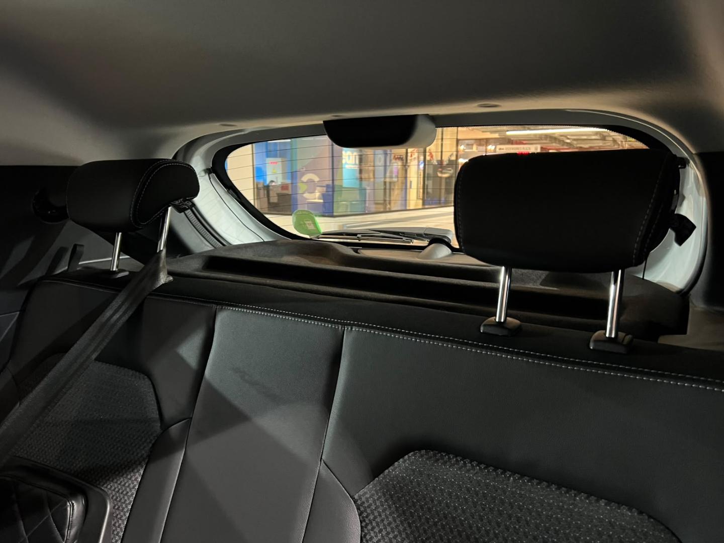 Renault Kwid — foto 22 de 23