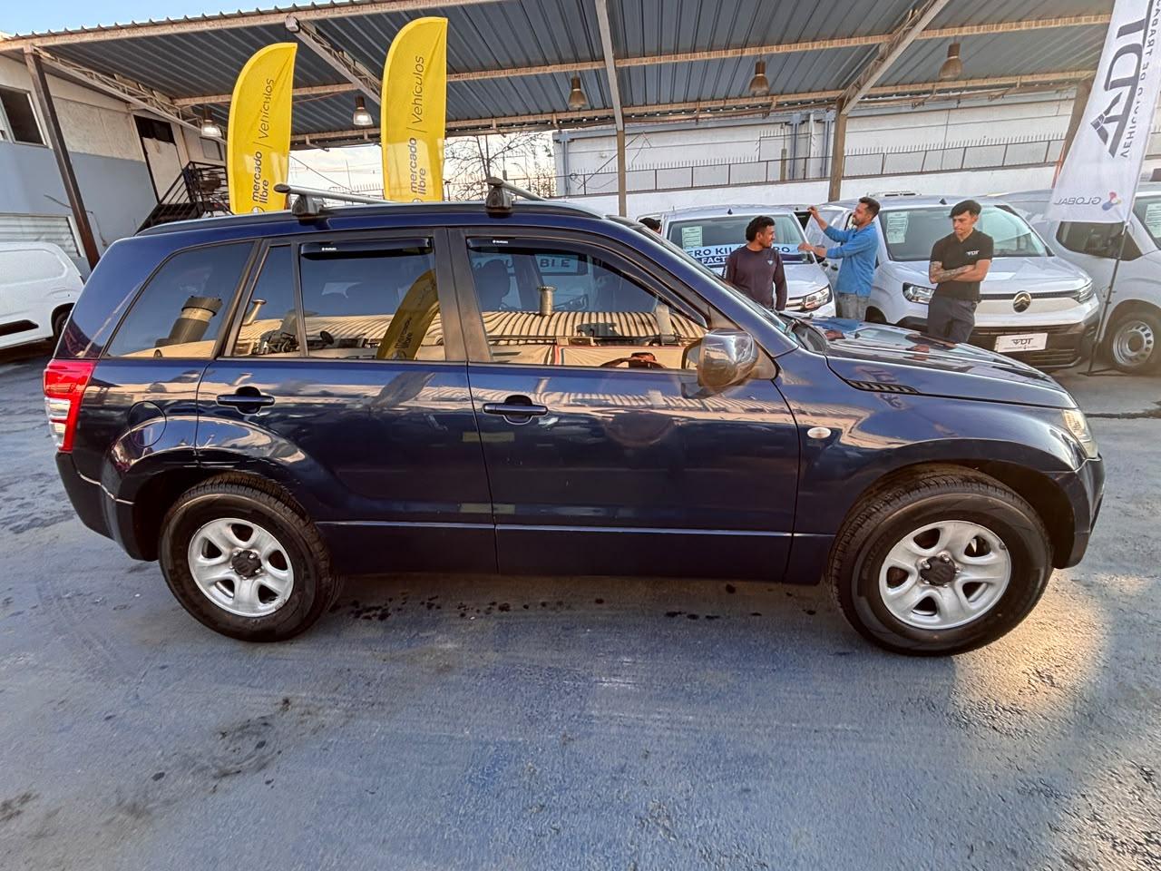 Suzuki Grand Nomade — foto 4 de 8