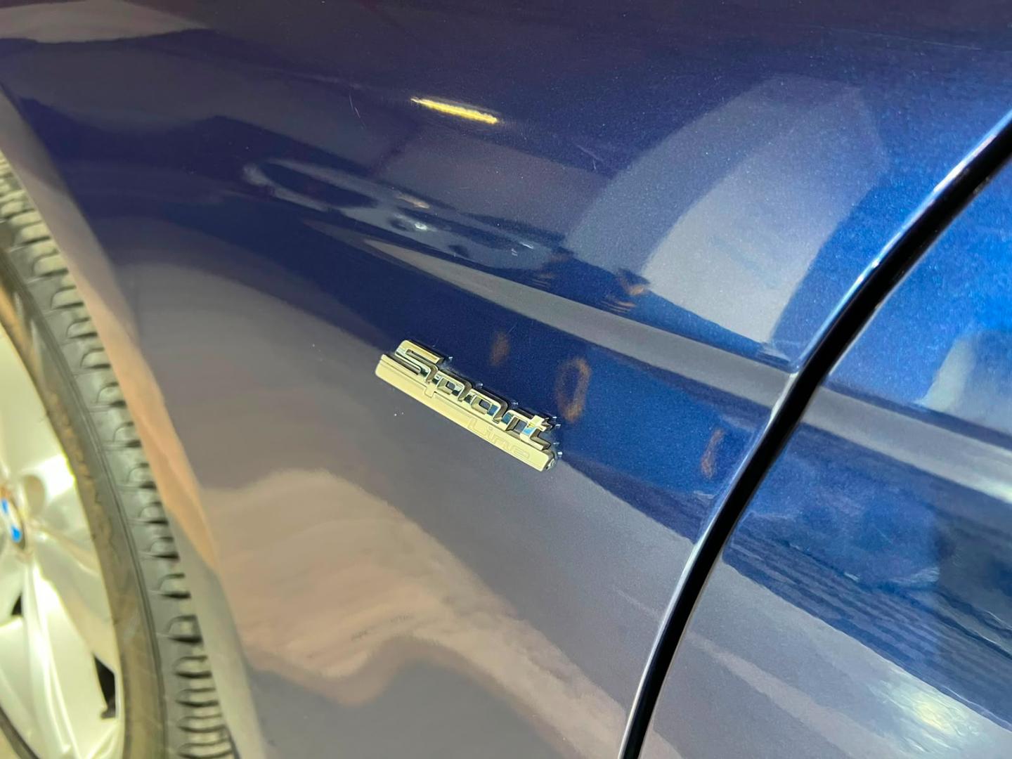 BMW 318I — foto 8 de 22