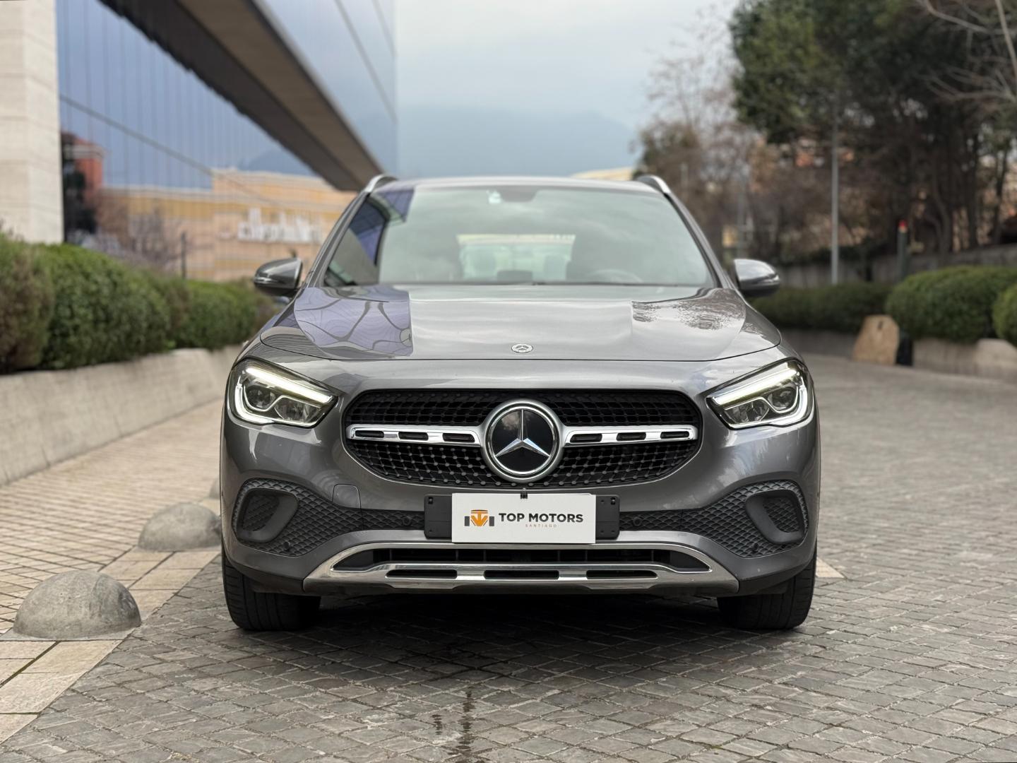 Mercedes-Benz Gla200 — foto 2 de 19