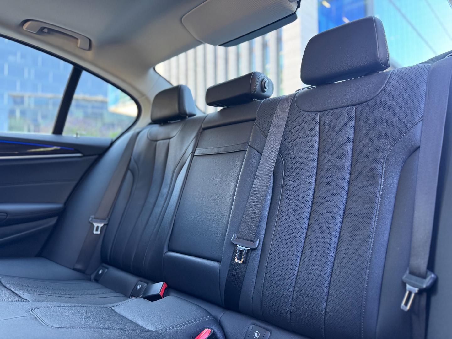 BMW 520D — foto 17 de 18
