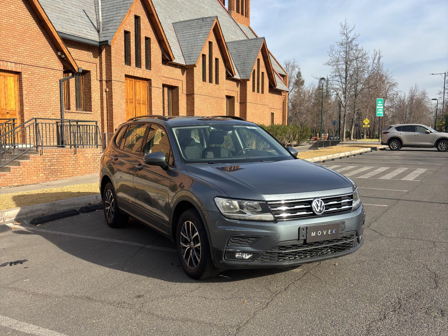 Volkswagen Tiguan — foto 4 de 11