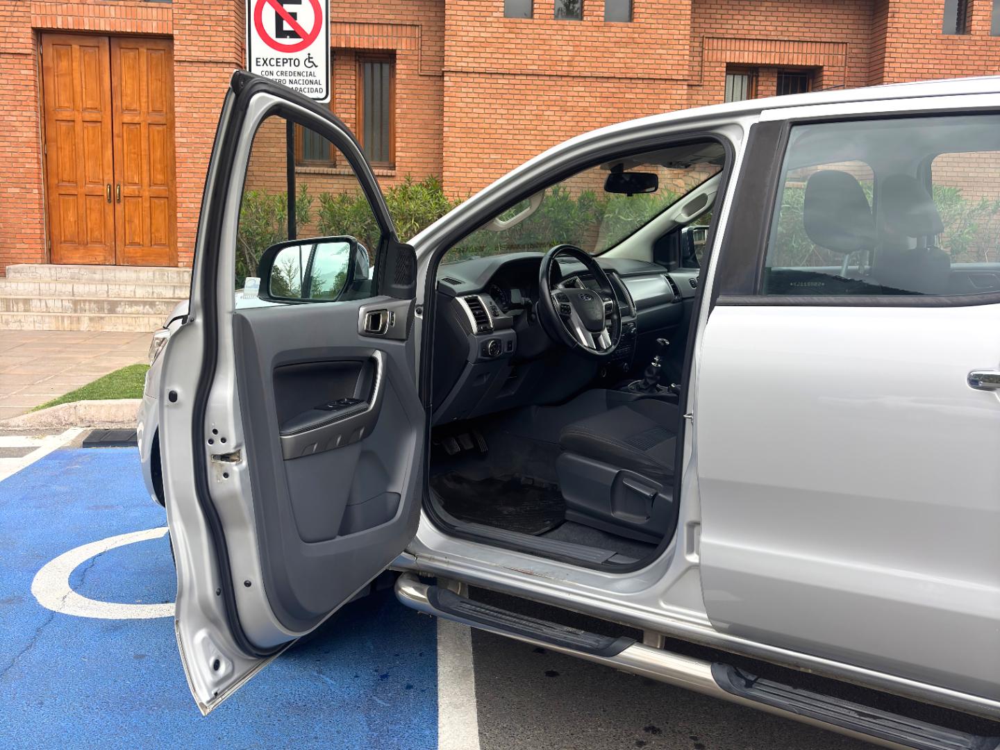 Ford Ranger — foto 6 de 9