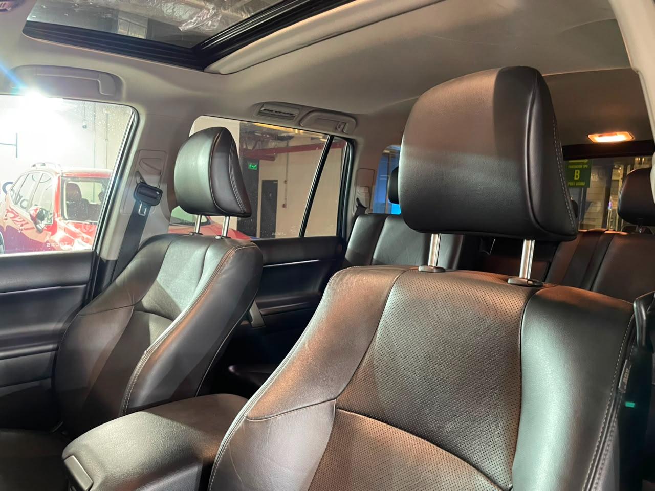 Toyota Land Cruiser Prado — foto 22 de 24