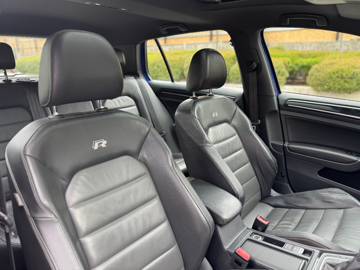 Volkswagen Golf — foto 17 de 19
