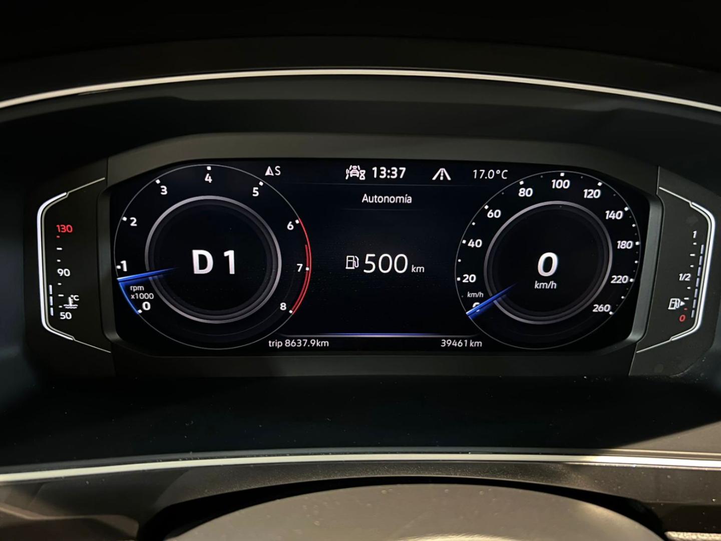 Volkswagen Tiguan — foto 13 de 22