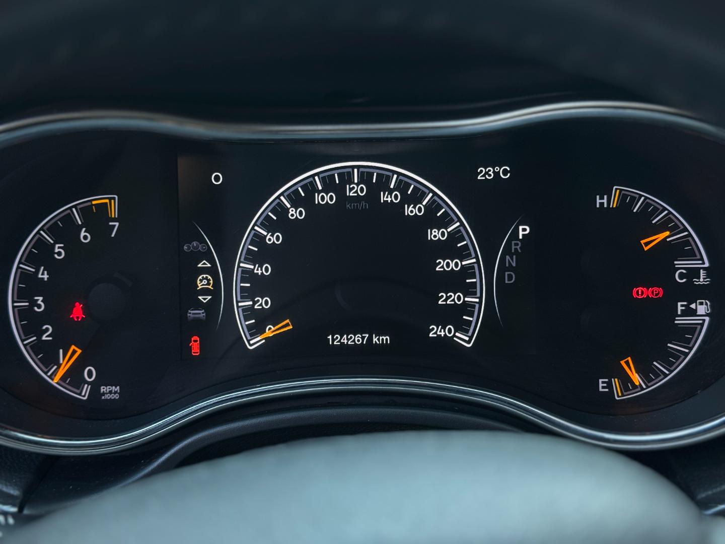 Jeep Grand Cherokee — foto 12 de 19
