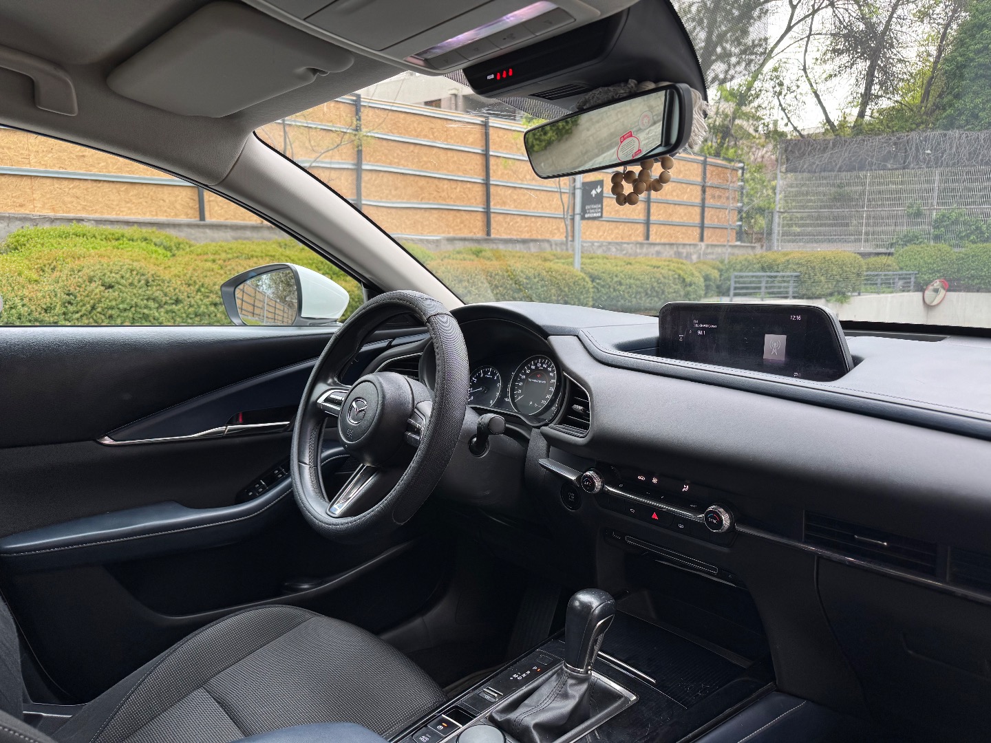 Mazda CX-30 — foto 14 de 18