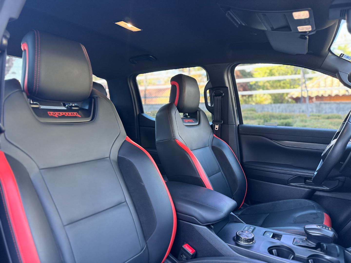 Ford Ranger Raptor — foto 17 de 19