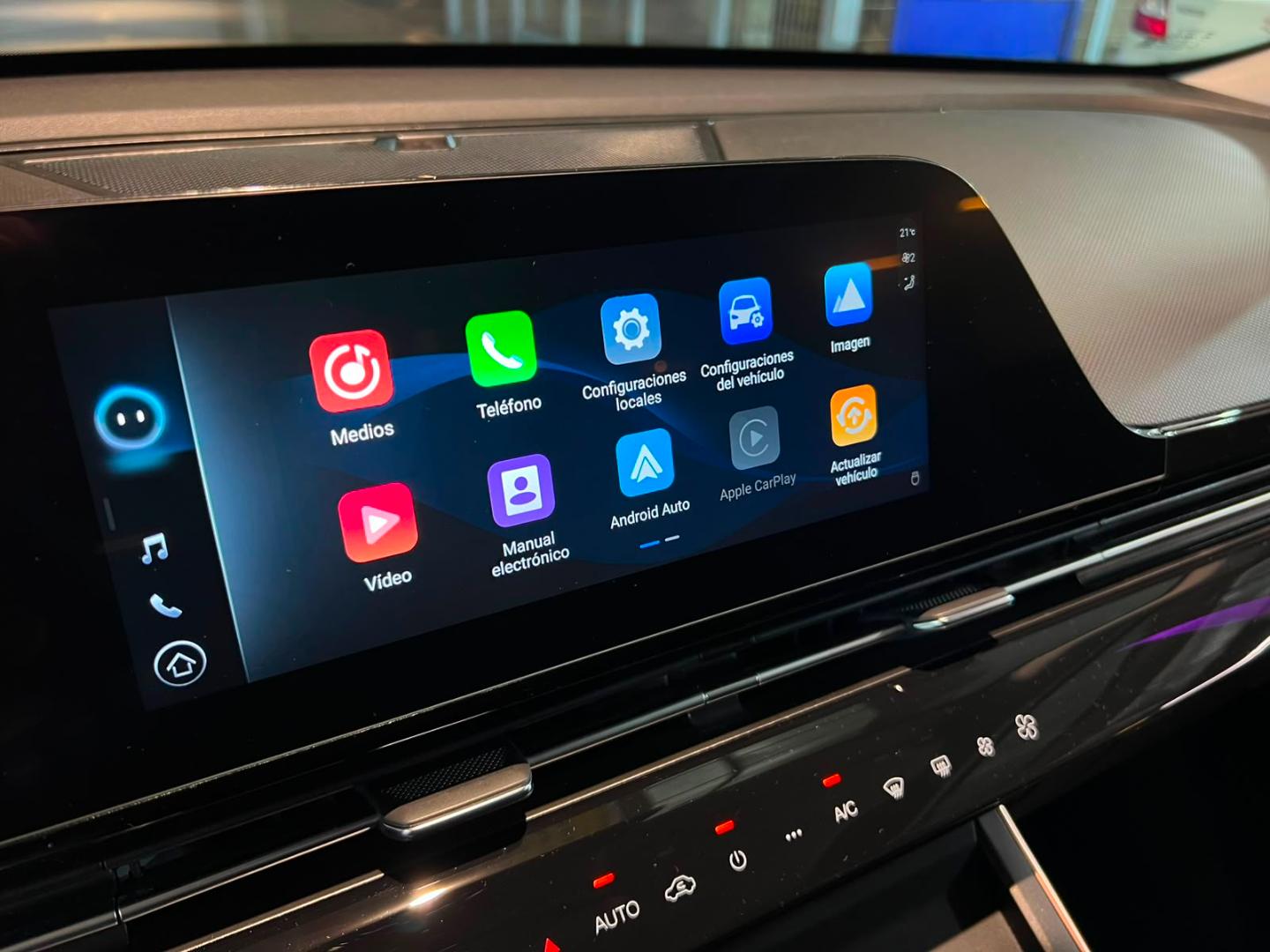 Omoda C5 — foto 16 de 23