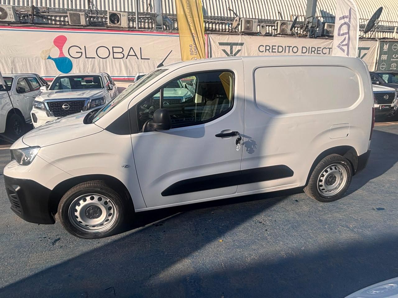 Peugeot Partner — foto 5 de 8