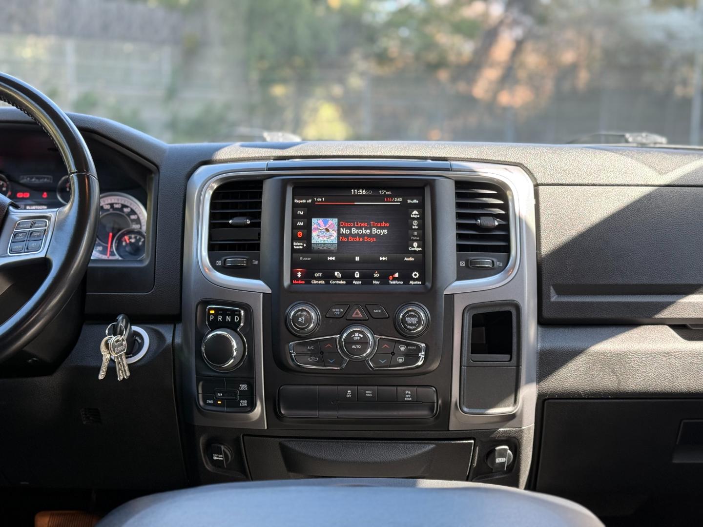 RAM 1500 — foto 13 de 19