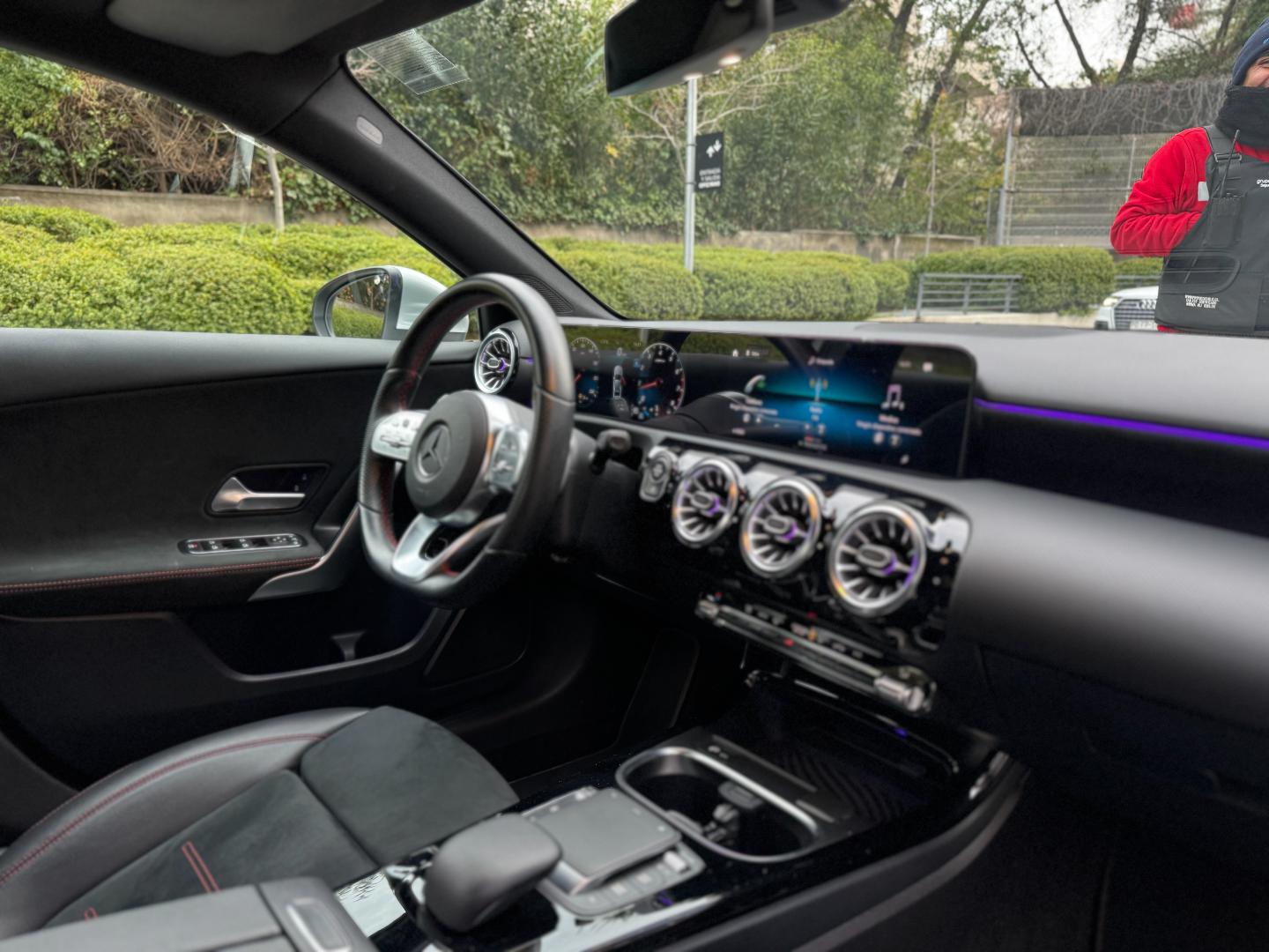 Mercedes-Benz A250 — foto 15 de 19
