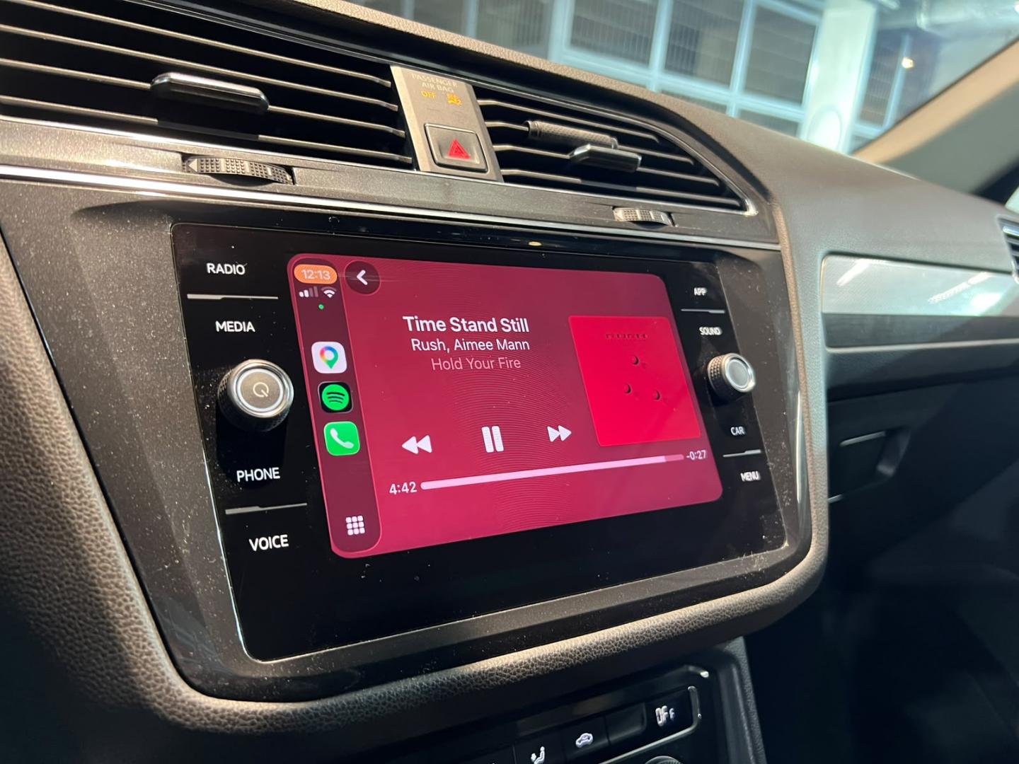 Volkswagen Tiguan — foto 17 de 22