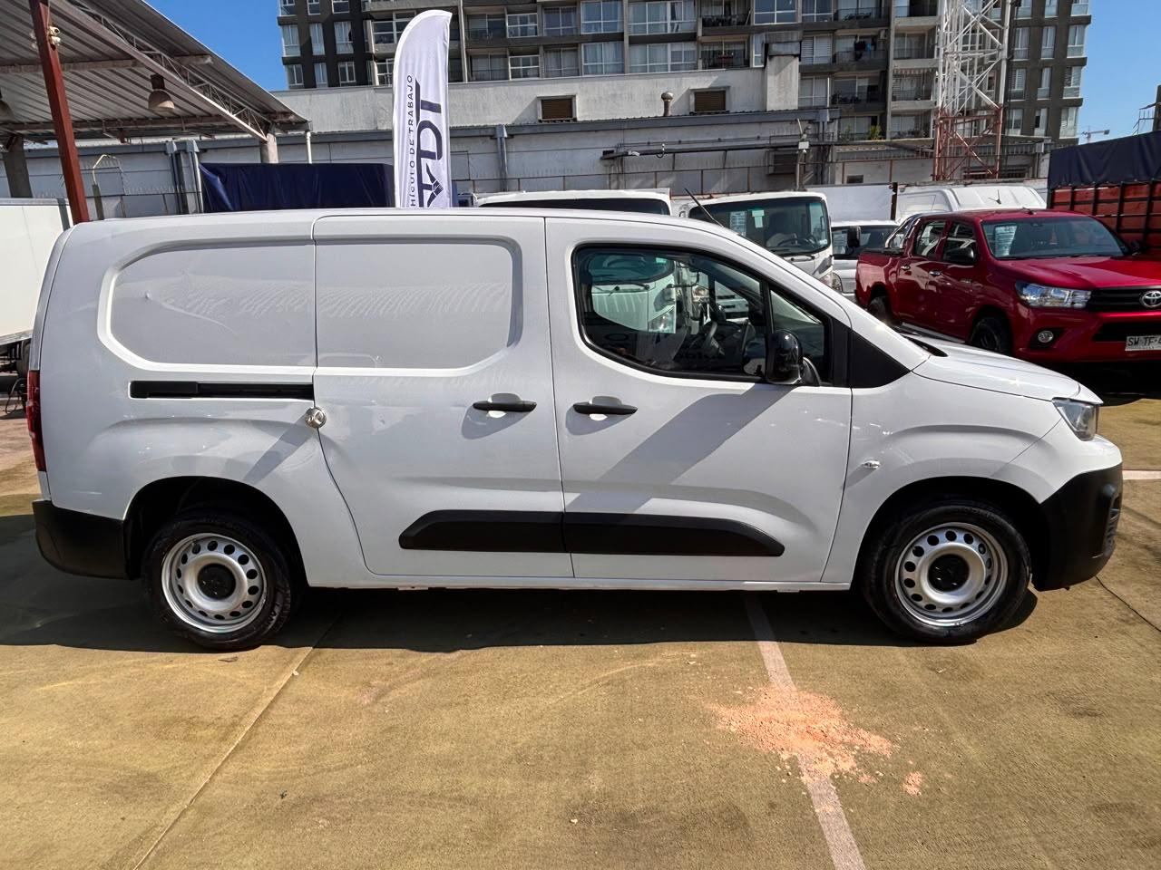 Peugeot Partner — foto 4 de 8