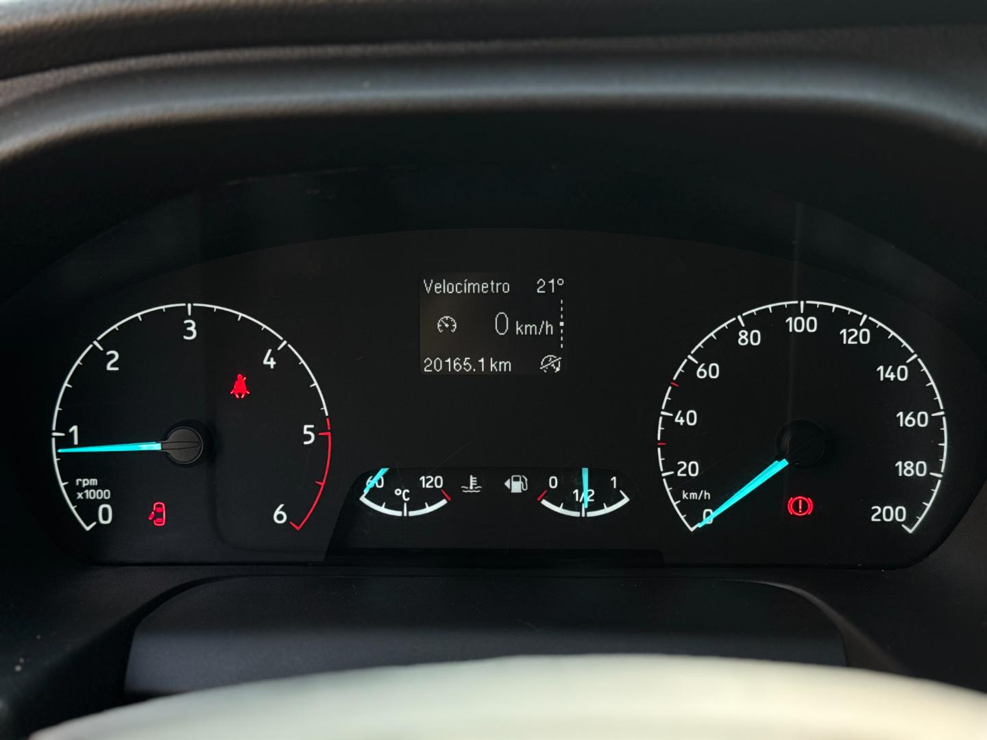 Ford Transit — foto 8 de 13