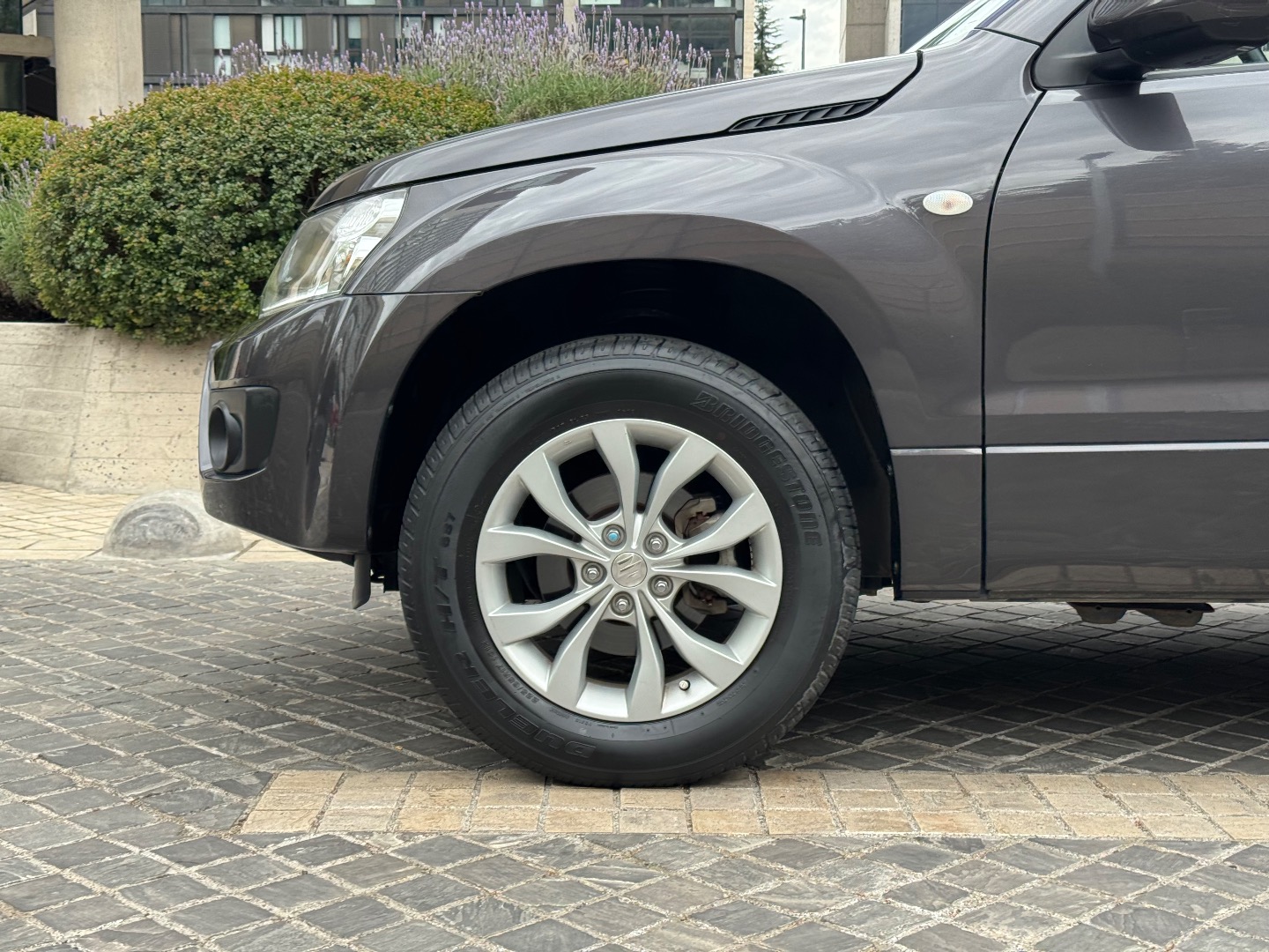 Suzuki Grand Vitara Glx2.4 — foto 9 de 19