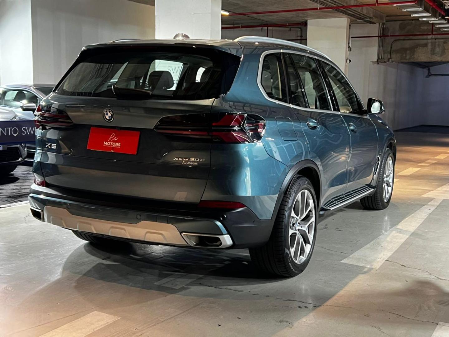 BMW X5 — foto 4 de 25