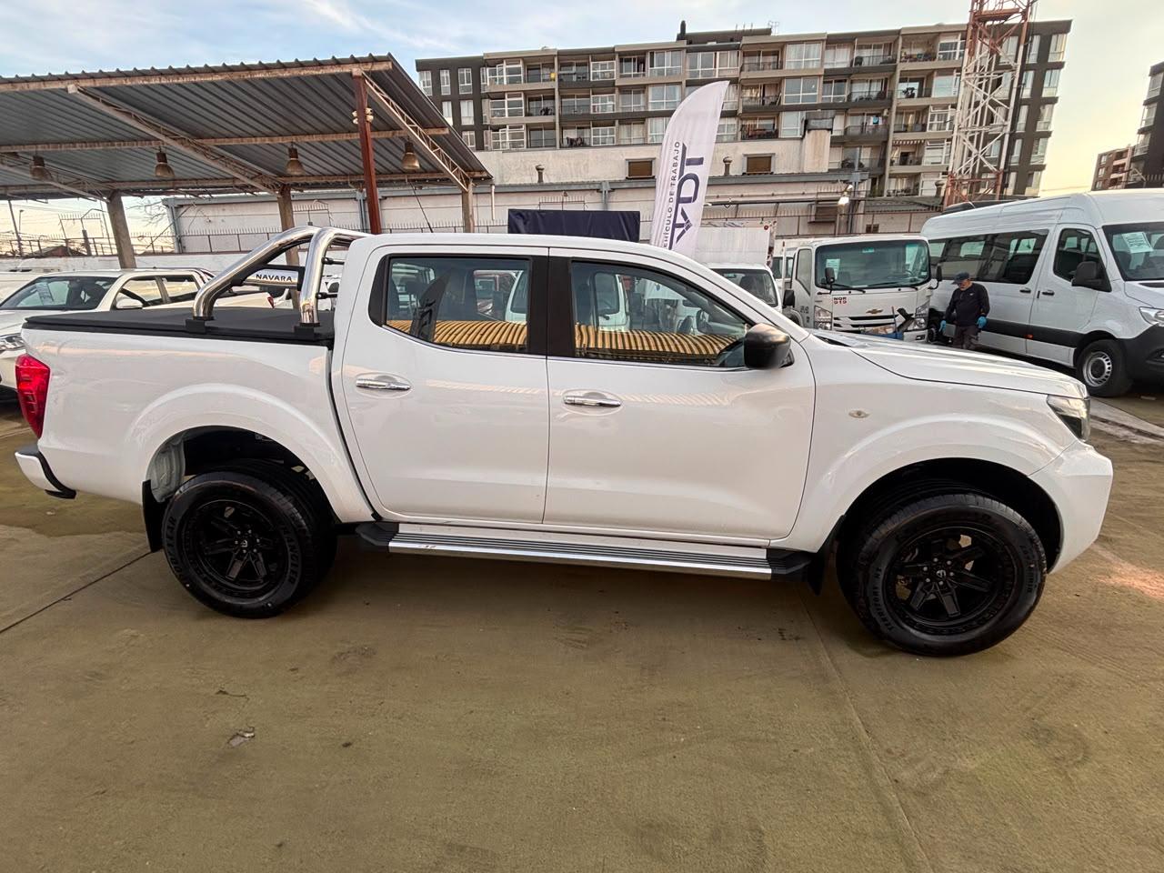 Nissan Navara — foto 4 de 8