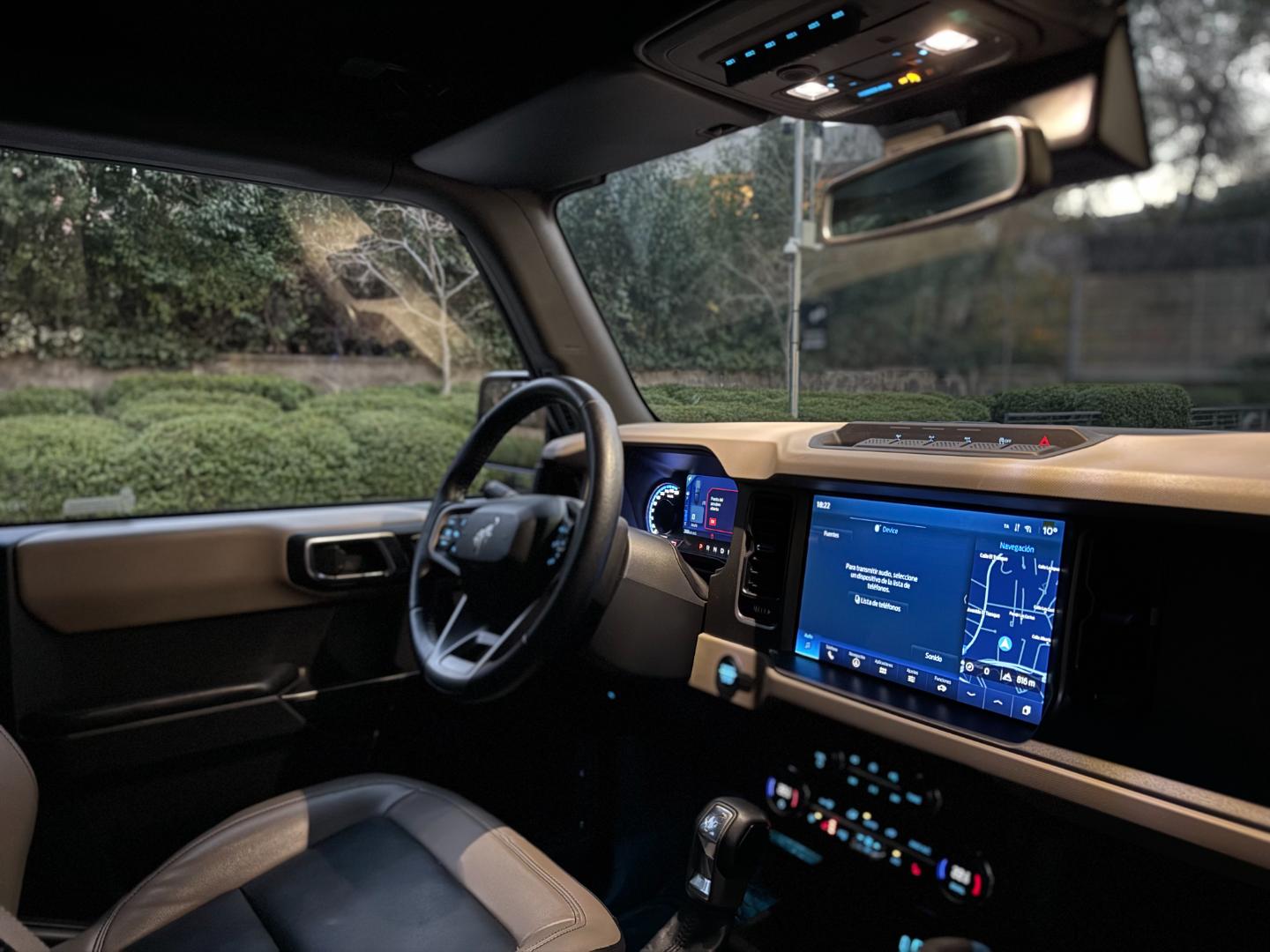 Ford Bronco — foto 15 de 19