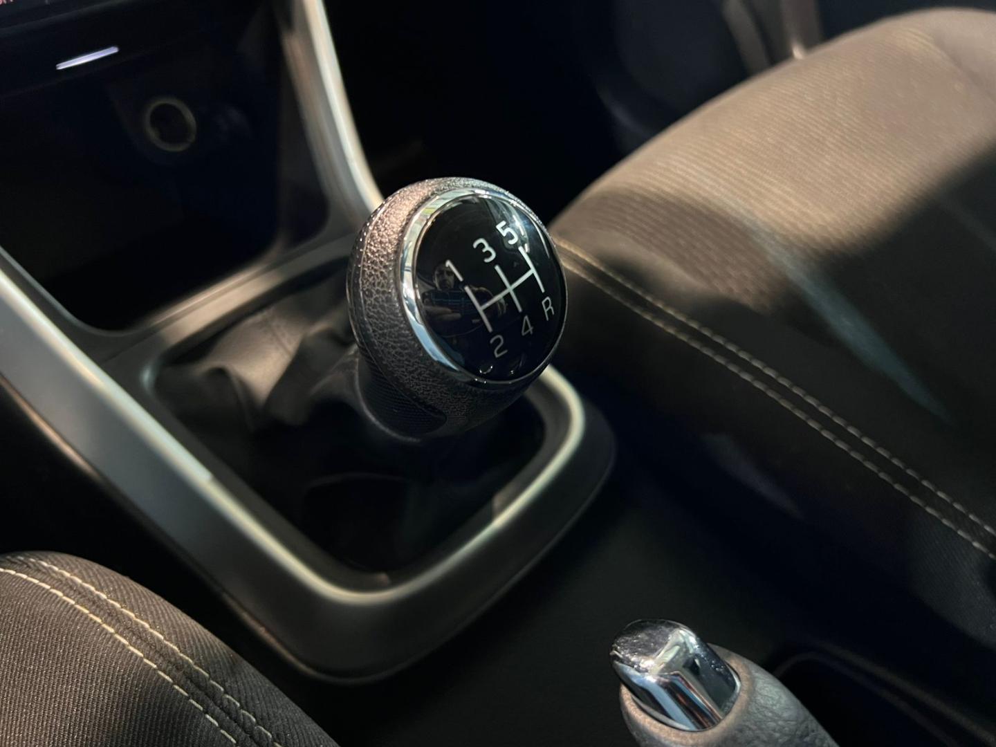 Suzuki S-Cross — foto 19 de 23