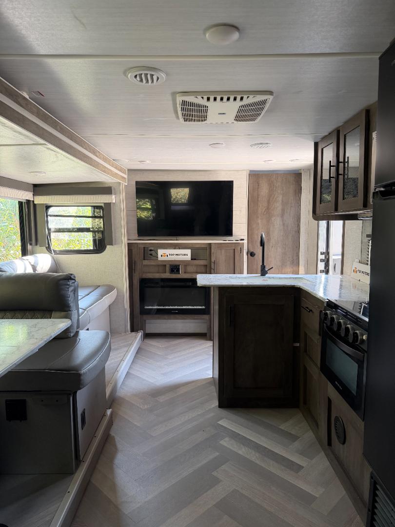 Forest River Salem Cruise Lite — foto 17 de 31