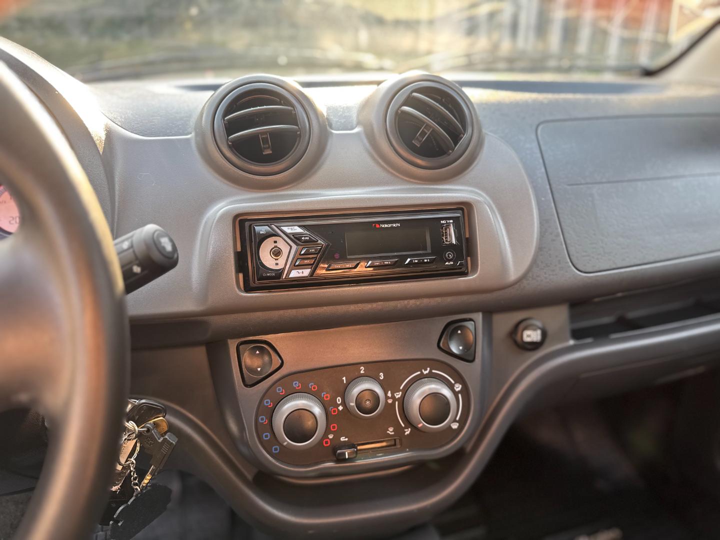 RAM Van700 Rapid — foto 8 de 14