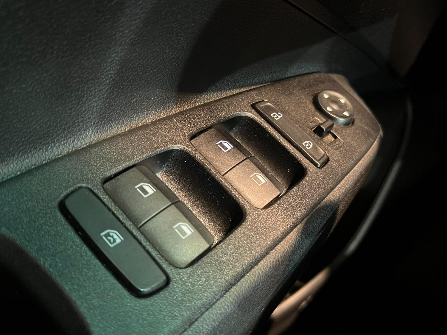 Hyundai Grand I10 — foto 18 de 20
