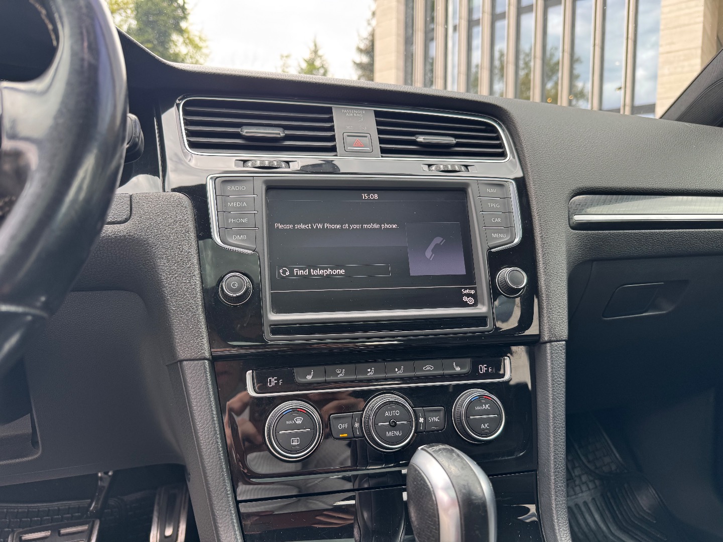 Volkswagen Golf — foto 14 de 19
