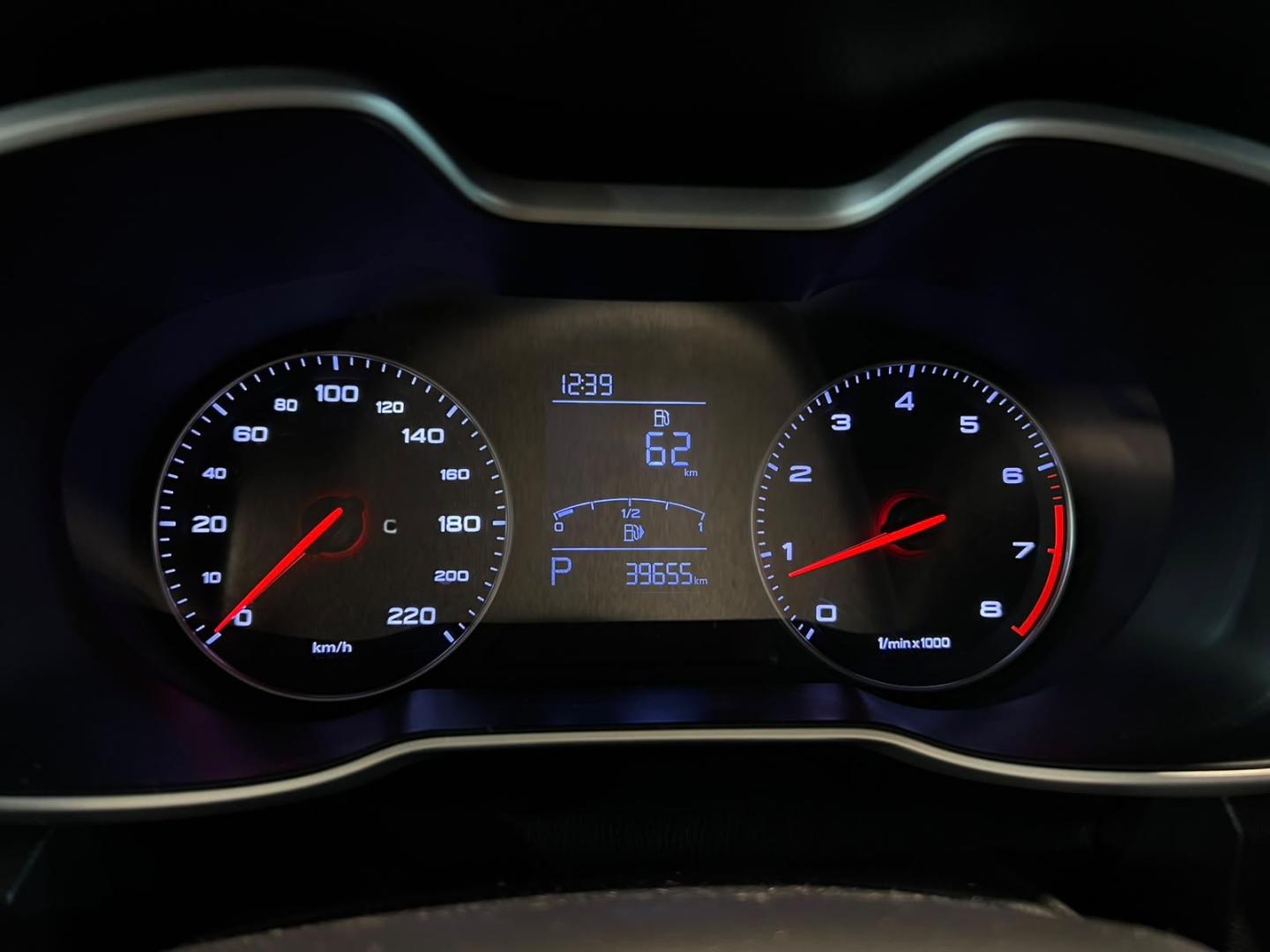 MG Zs — foto 13 de 18