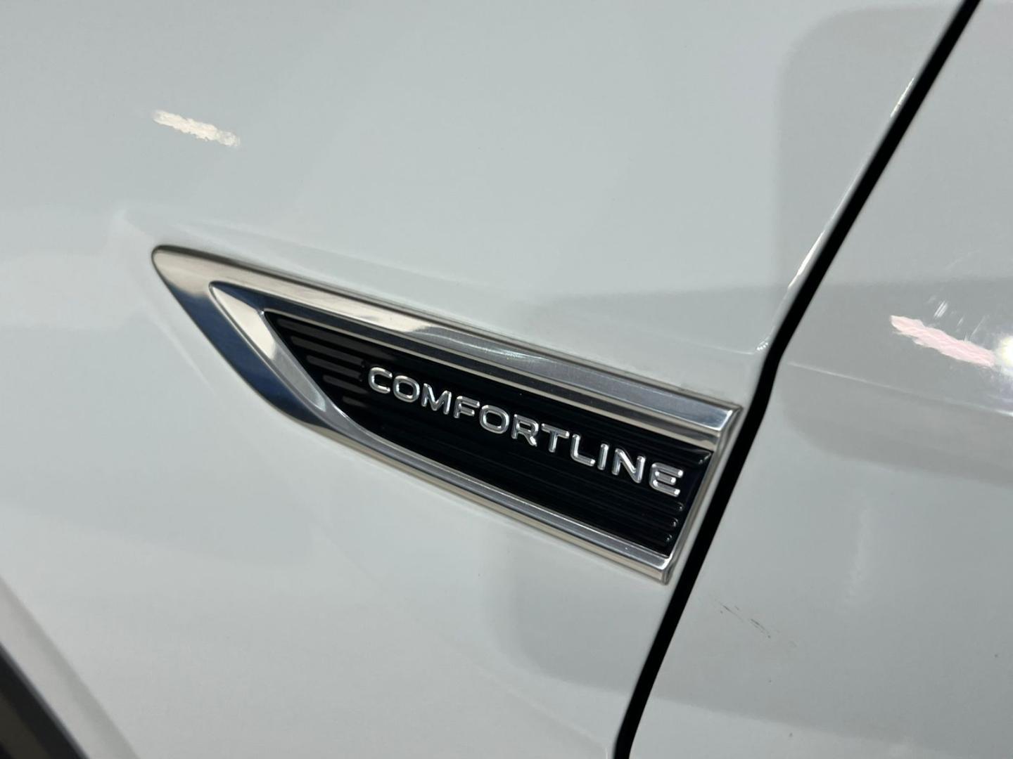 Volkswagen T-Cross — foto 7 de 23