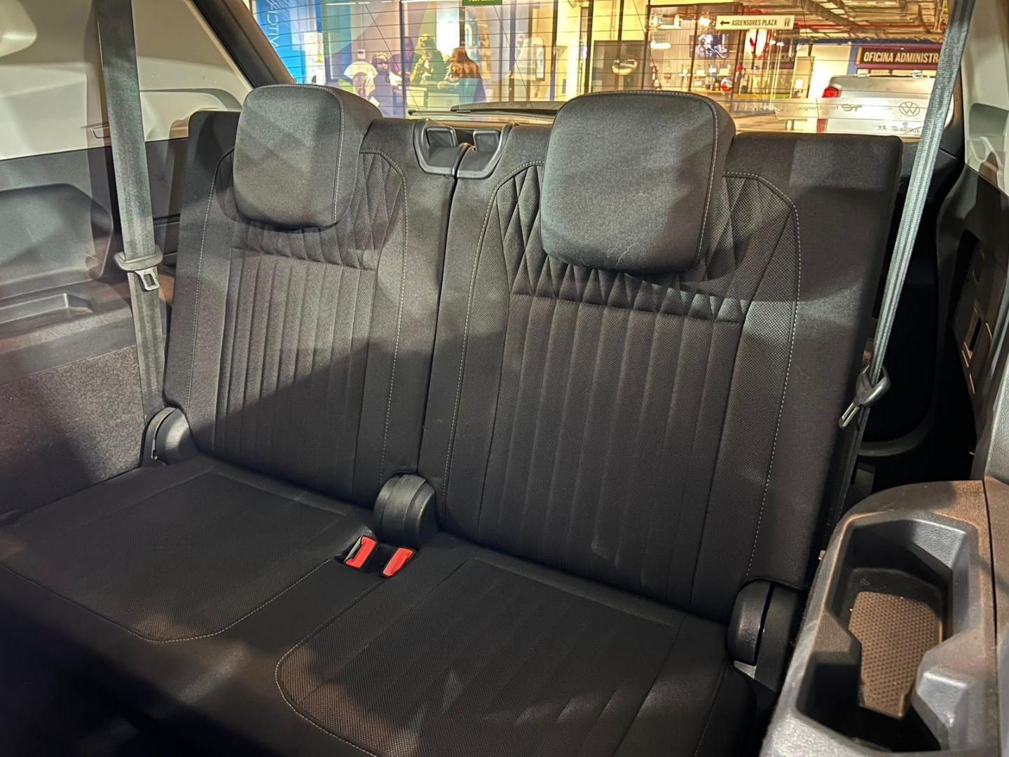 Volkswagen Tiguan — foto 22 de 22