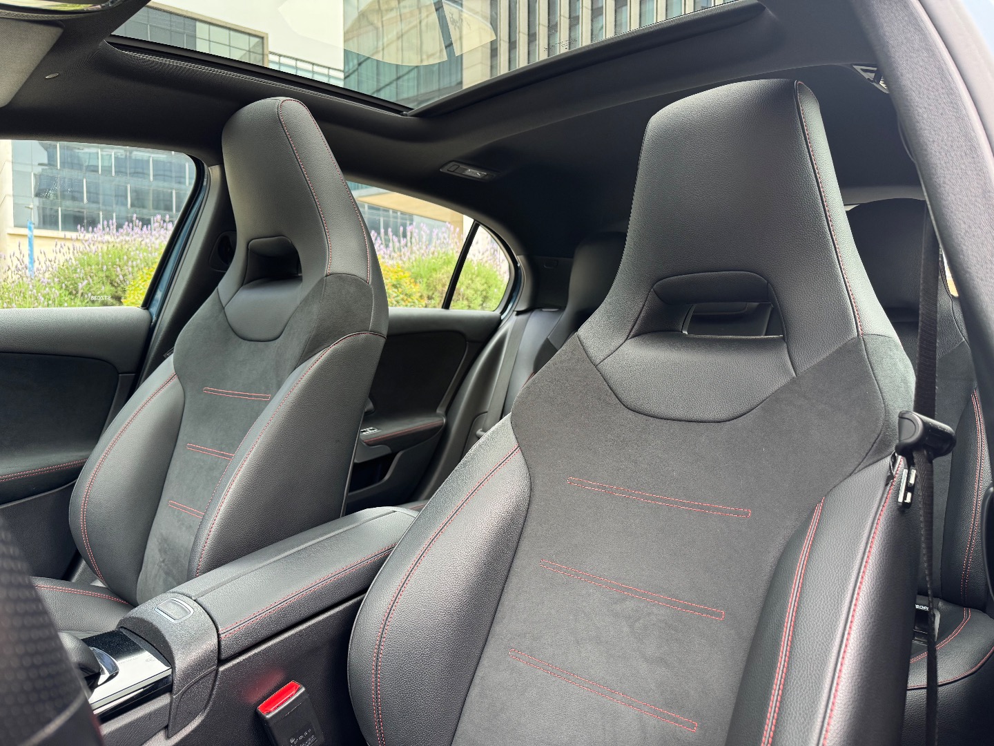 Mercedes-Benz A250 — foto 16 de 17