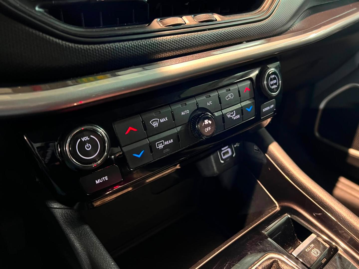 Jeep Compass — foto 17 de 20