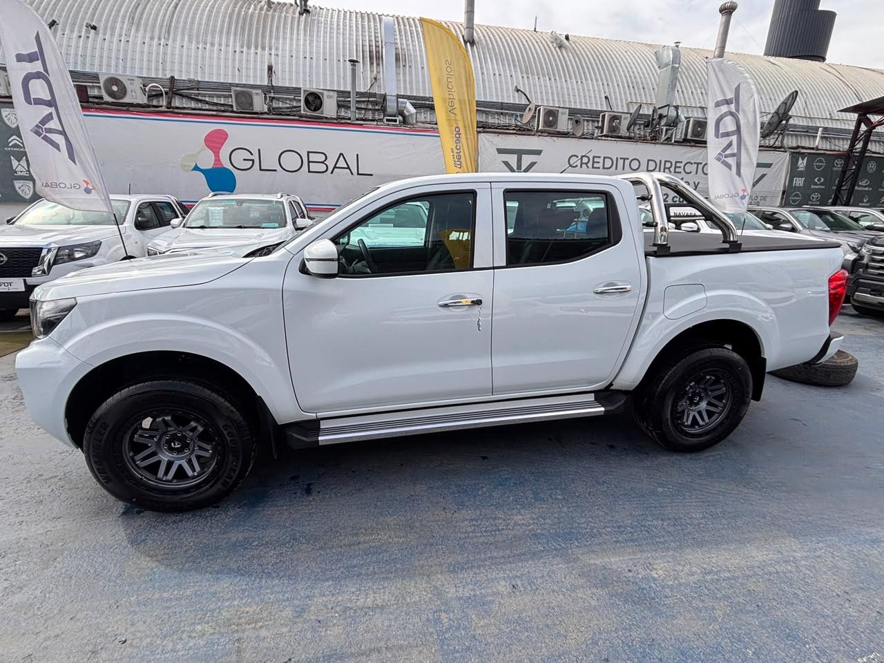Nissan Navara — foto 5 de 8