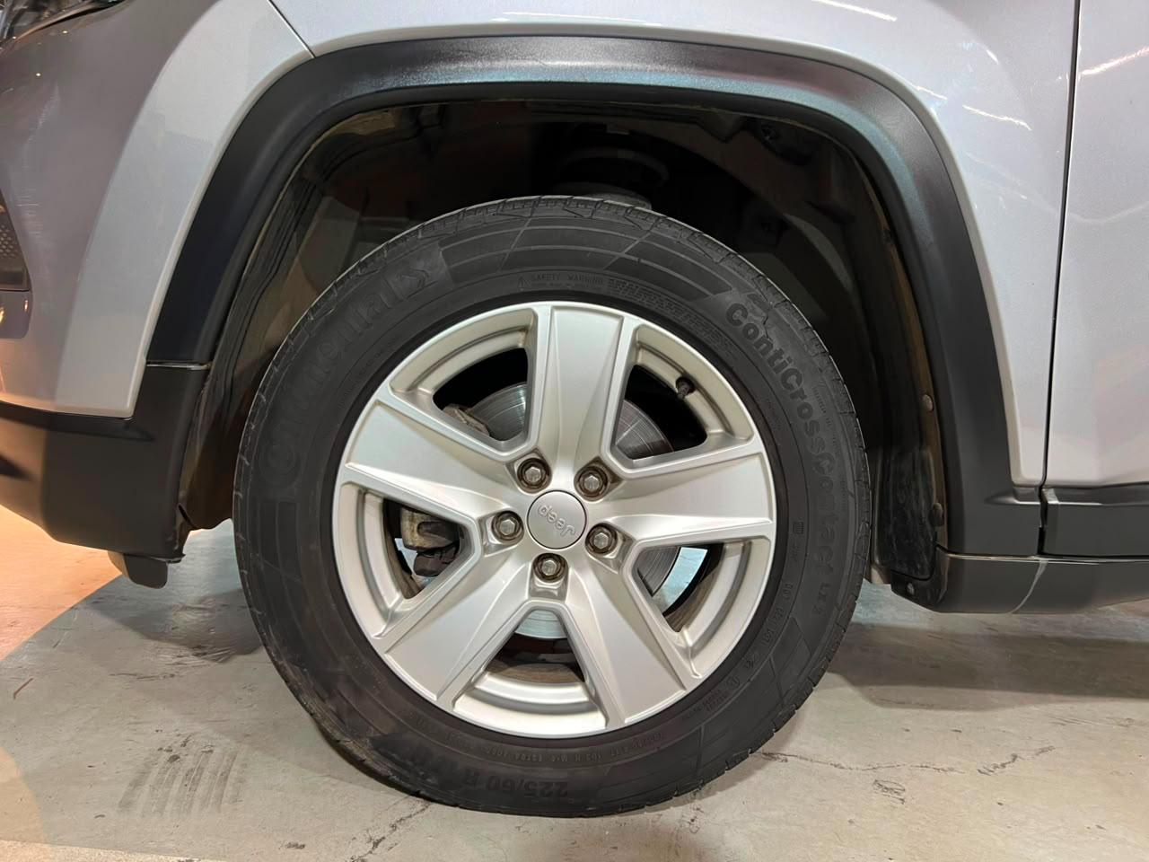 Jeep Compass — foto 9 de 20