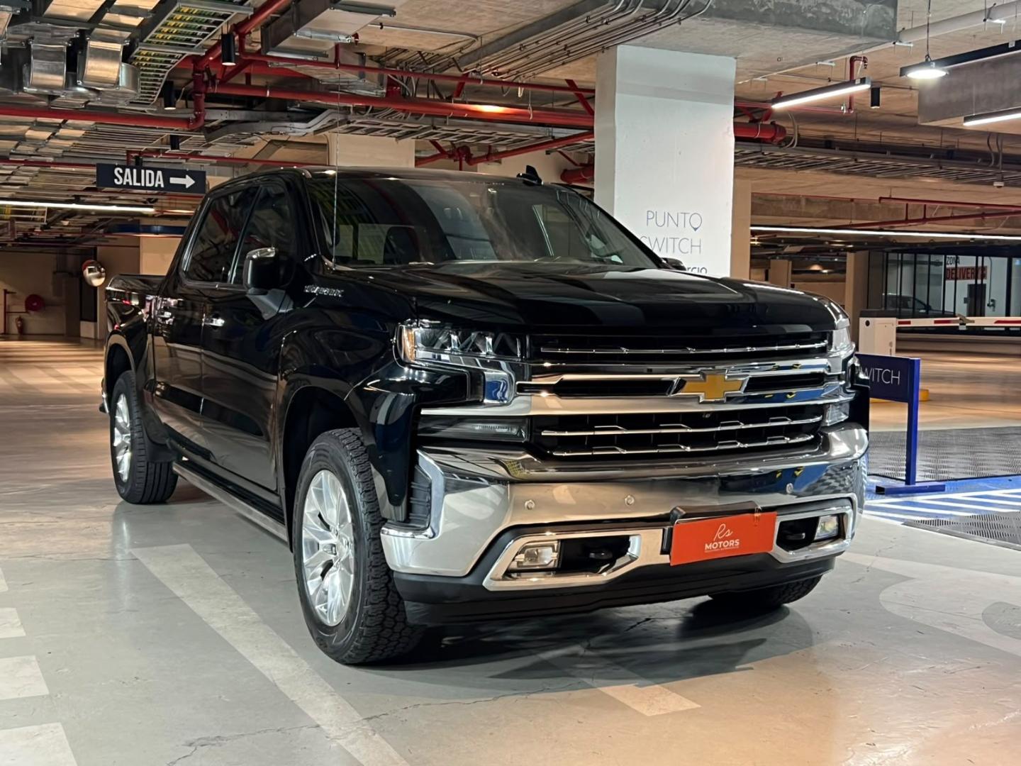 Chevrolet Silverado — foto 3 de 24