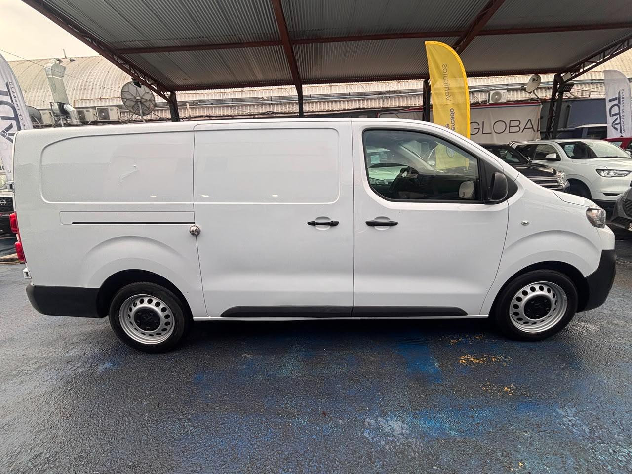 Peugeot Expert — foto 5 de 8