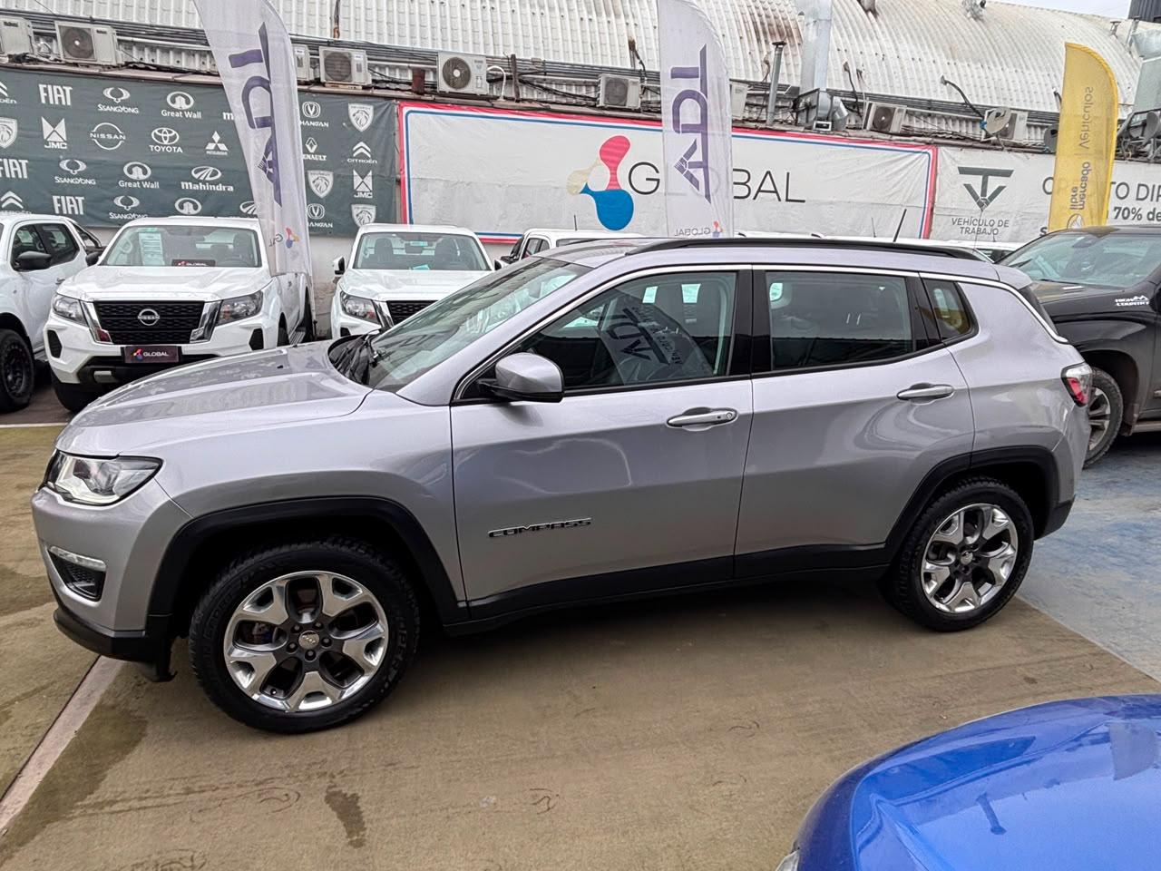 Jeep Compass — foto 5 de 8